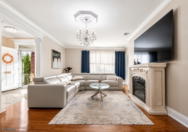 190 Totowa Road Totowa, NJ 07512 - Photo 2 of 14