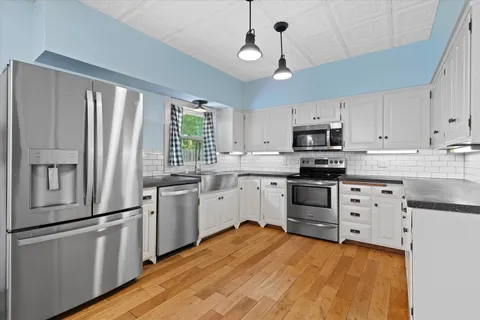 $250,000 | 143 East Park Avenue, Berlin, WI 54923