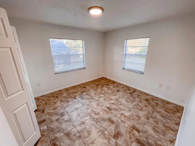 $1,700 | 122 Laidback Way, Fort Pierce, FL 34945