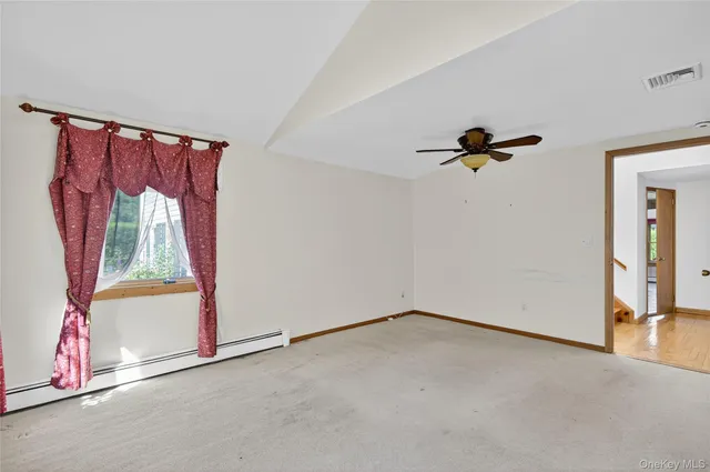 $599,000 | 8 Lovers Lane, Huntington, NY 11743