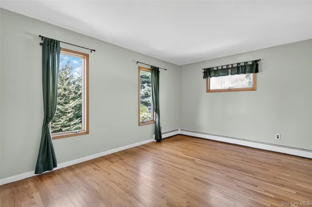 $599,000 | 8 Lovers Lane, Huntington, NY 11743