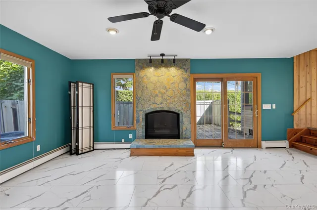 $599,000 | 8 Lovers Lane, Huntington, NY 11743