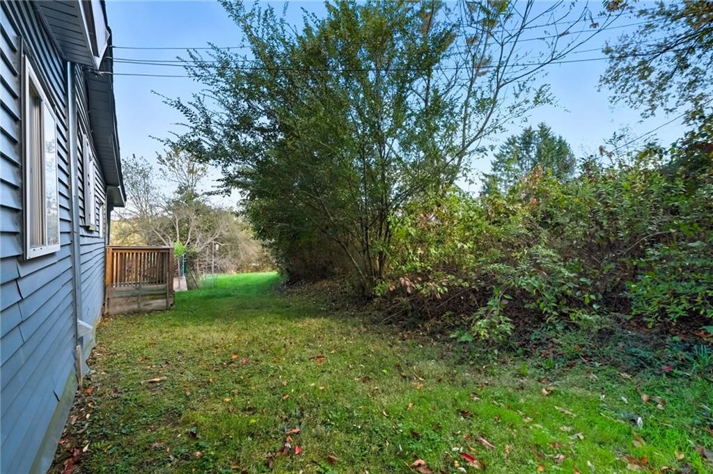 284 West Allegheny Road Imperial, PA 15126 - Photo 17 of 18 a view of yard with green space