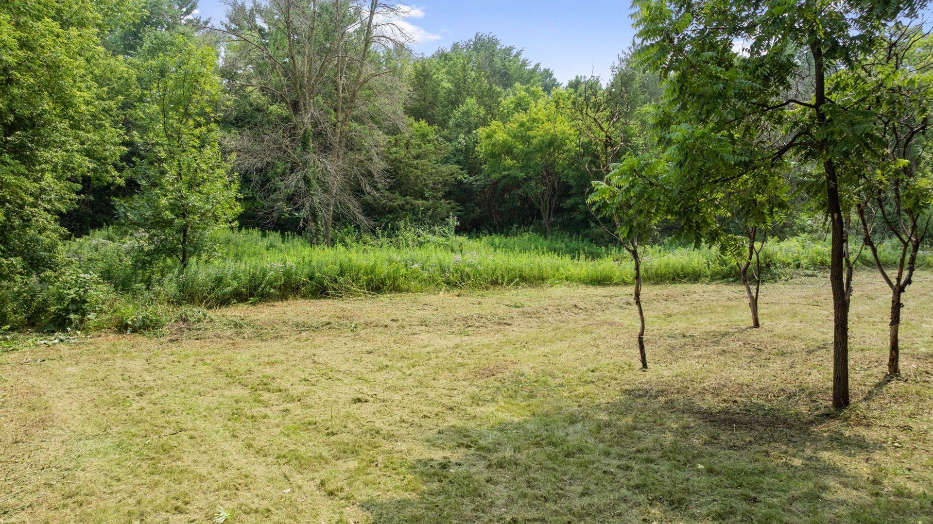 128 Peavey Lane Wayzata, MN 55391 - Photo 8 of 11