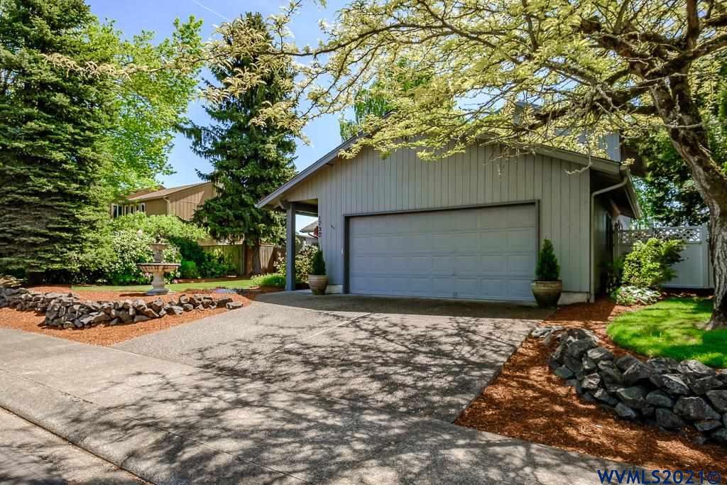 1732 Belmont Loop Southwest Albany, OR 97321 - Photo 3 of 41