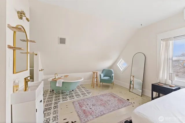 $499,000 | 5060 Highway 106, Union, WA 98592