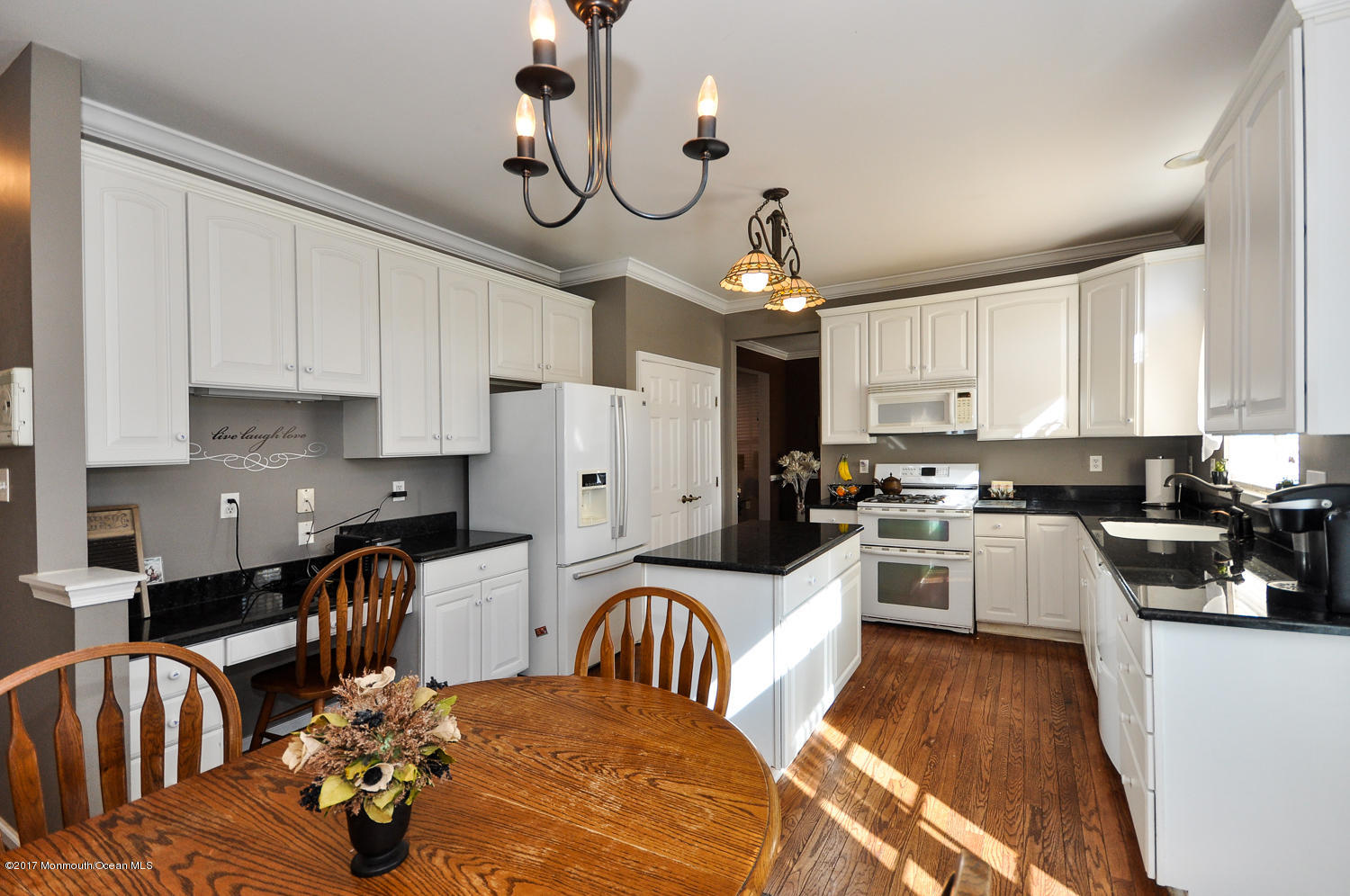 25 Timberline Road Bayville, NJ 08721 - Photo 9 of 37 9