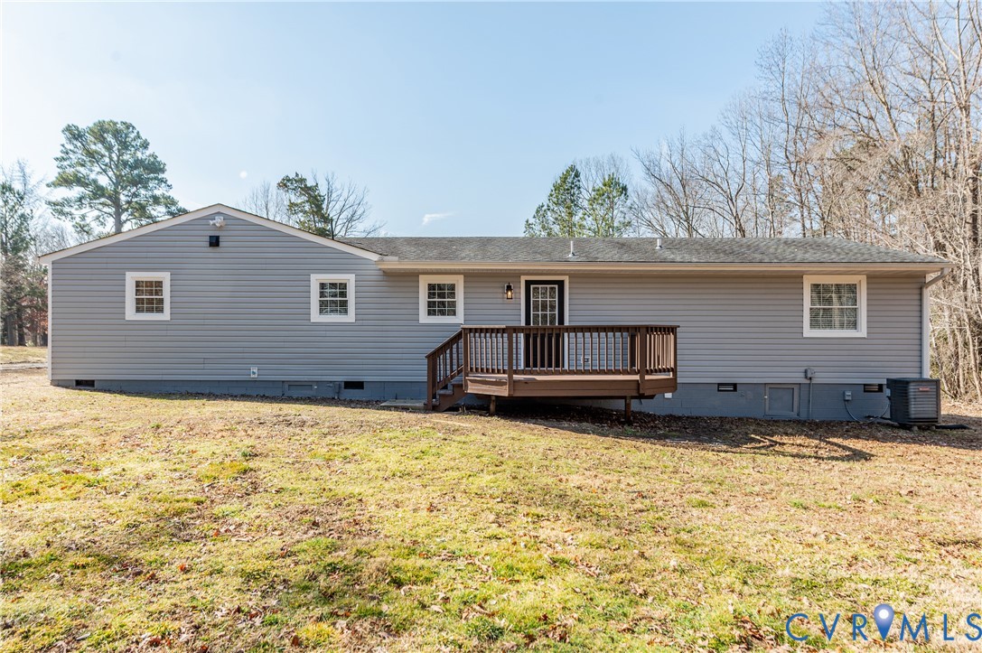 10298 Jamestown Road Ashland, VA 23005 - Photo 46 of 46 a house view with a garden space
