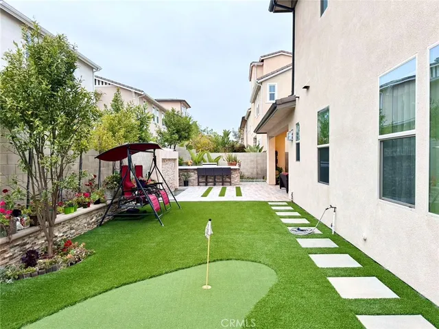 $2,000 | 71 Cartwheel, Irvine, CA 92618
