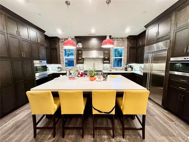 $2,000 | 71 Cartwheel, Irvine, CA 92618