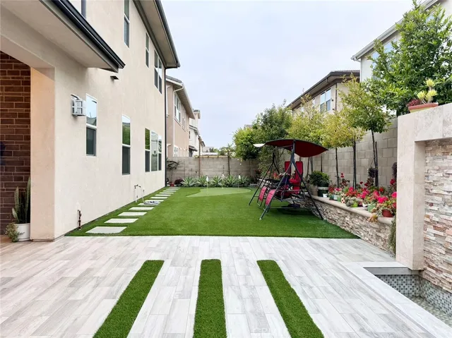 $2,000 | 71 Cartwheel, Irvine, CA 92618