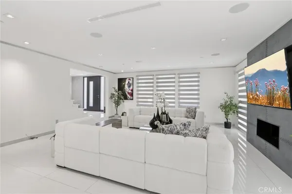 $2,750,000 | 23670 Park Andorra, Calabasas, CA 91302