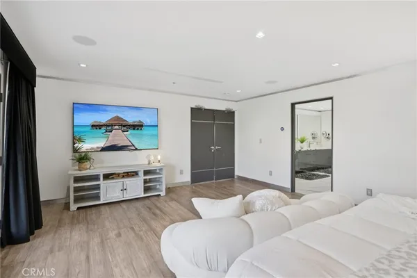 $2,750,000 | 23670 Park Andorra, Calabasas, CA 91302