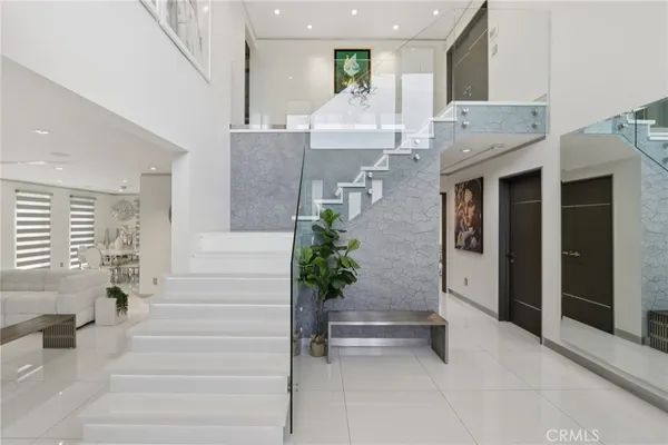 $2,750,000 | 23670 Park Andorra, Calabasas, CA 91302