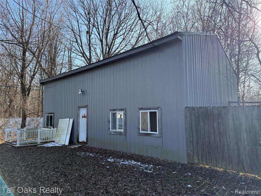 6054 East Pierson Road Flint, MI 48506 - Photo 11 of 38
