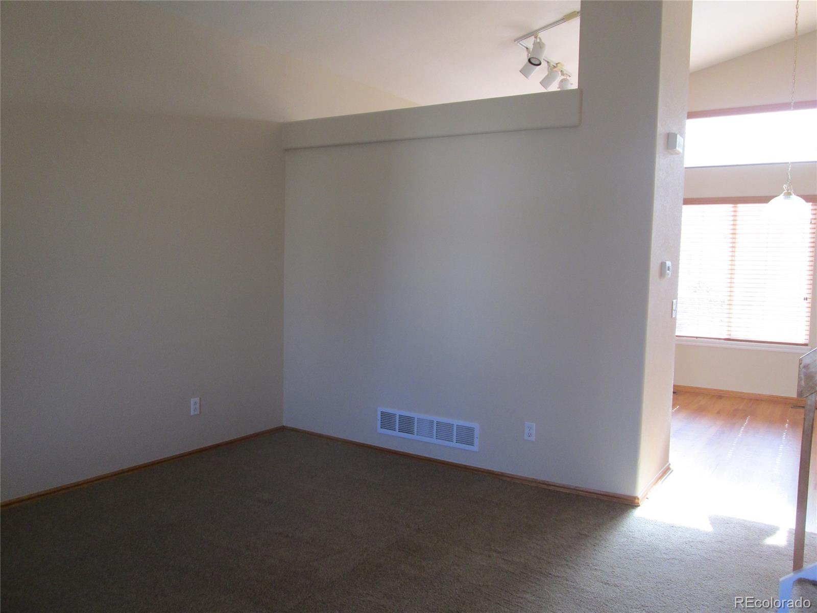 9611 Rockhampton Way Highlands Ranch, CO 80130 - Photo 2 of 18 Gallery Image 2