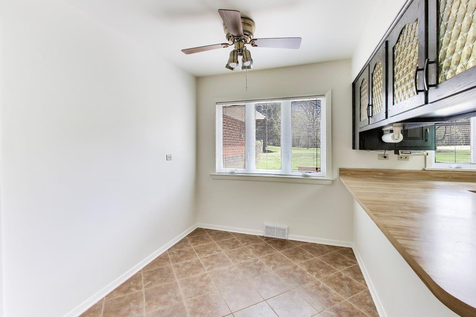 133 Howe Terrace Barrington, IL 60010 - Photo 13 of 45