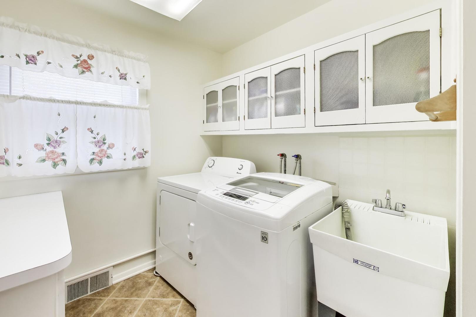 133 Howe Terrace Barrington, IL 60010 - Photo 18 of 45