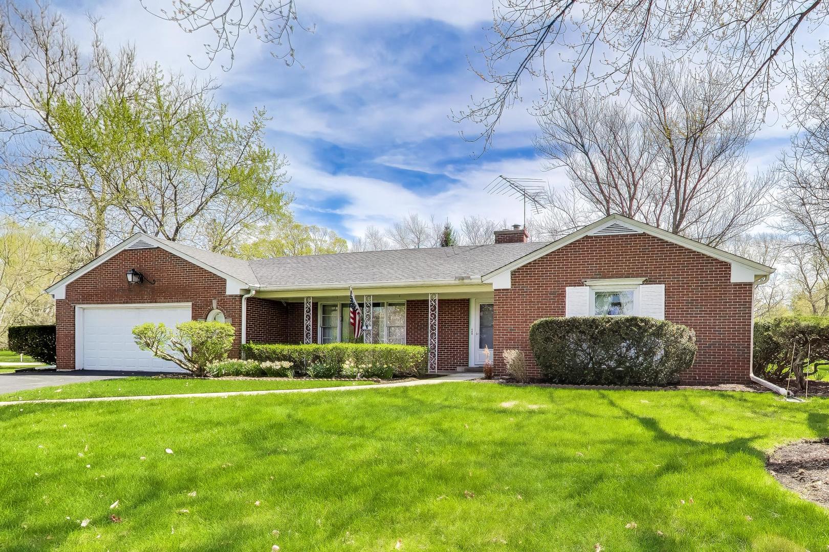 133 Howe Terrace Barrington, IL 60010 - Photo 2 of 45