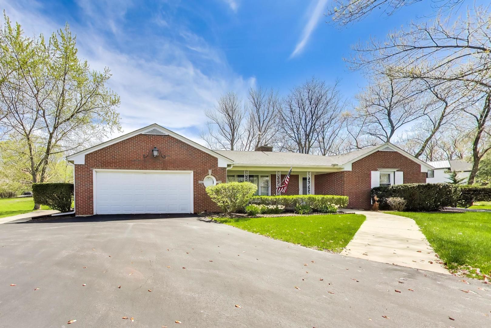 133 Howe Terrace Barrington, IL 60010 - Photo 3 of 45