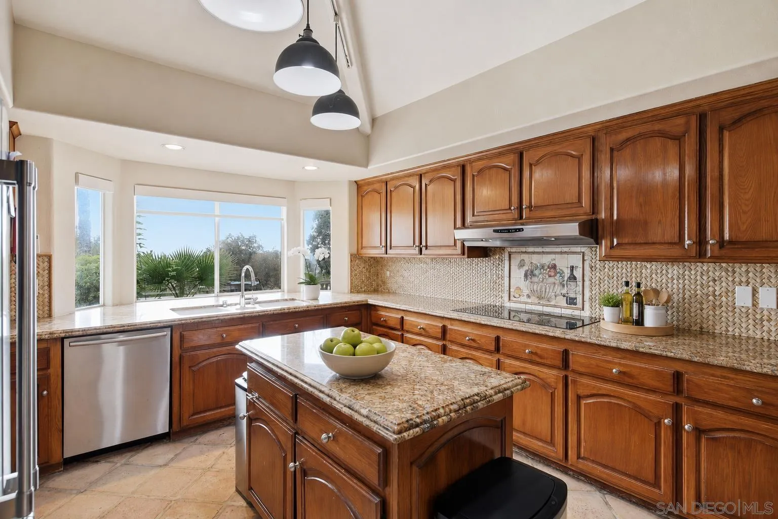 3548 Rosa Way Fallbrook, CA 92028 - Photo 17 of 74