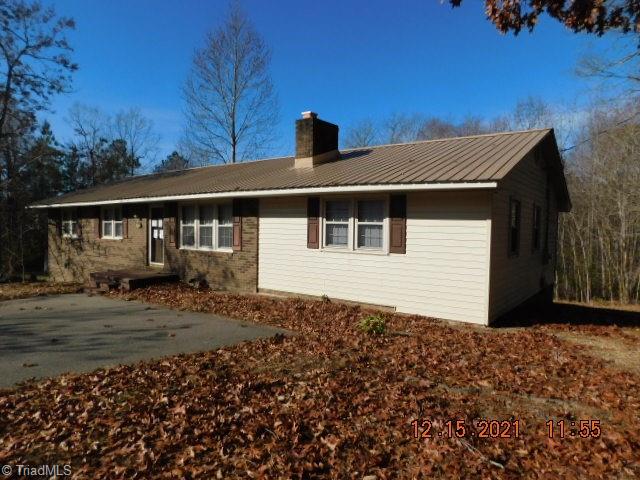 727 McCallum Road Candor, NC 27229 - Photo 3 of 9 Gallery Image 3