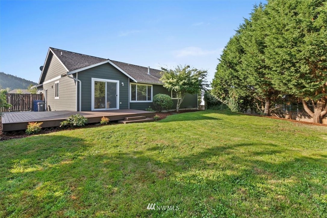 2115 Riley Road Mount Vernon, WA 98274 - Photo 4 of 24 Gallery Image 4
