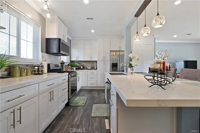 $4,100 | 742 West Orangethorpe Avenue, Fullerton, CA 92832