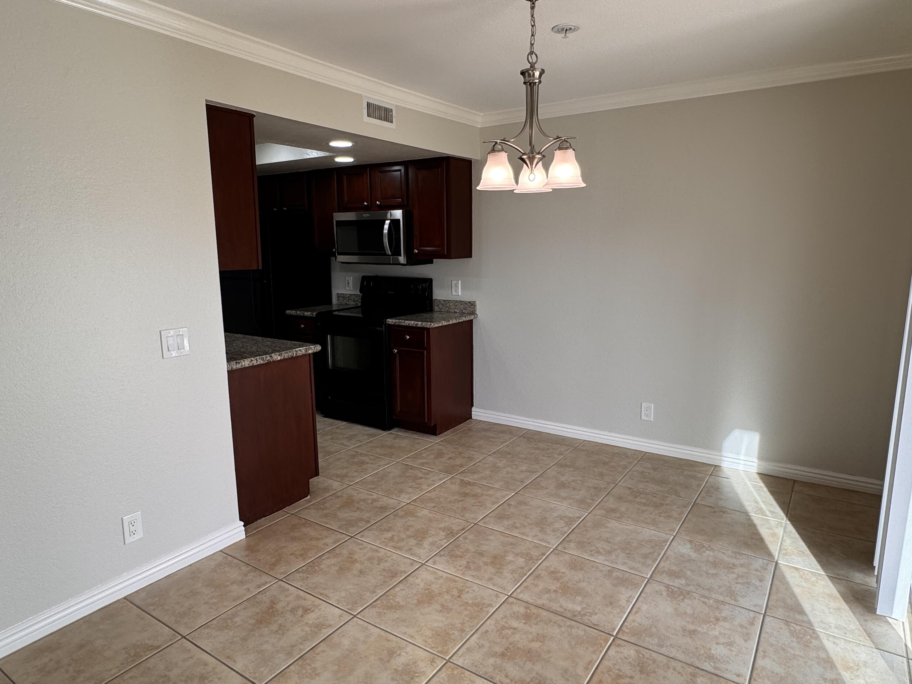 43376 Cook Street, Unit 41 Palm Desert, CA 92211 - Photo 4 of 34 IMG_3962
