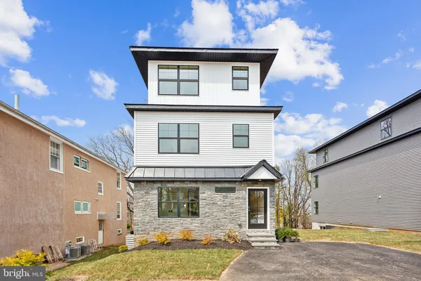 $4,650 | 1236 Butler Pike, Unit 2, Conshohocken, PA 19428