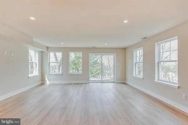 $4,650 | 1236 Butler Pike, Unit 2, Conshohocken, PA 19428