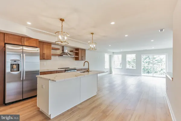 $4,650 | 1236 Butler Pike, Unit 2, Conshohocken, PA 19428