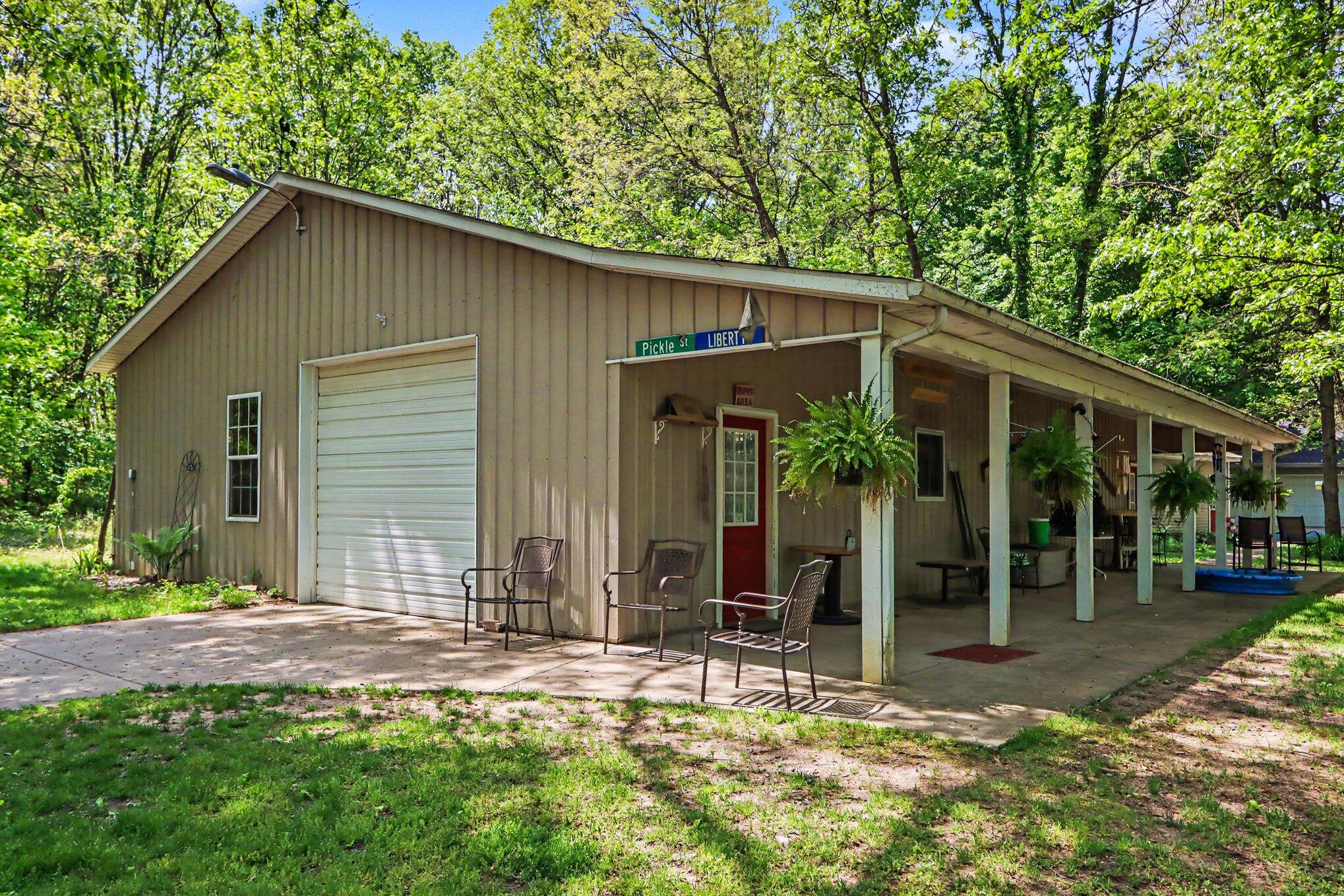 26805 Drape Road Lawton, MI 49065 - Photo 28 of 39 Pole barn