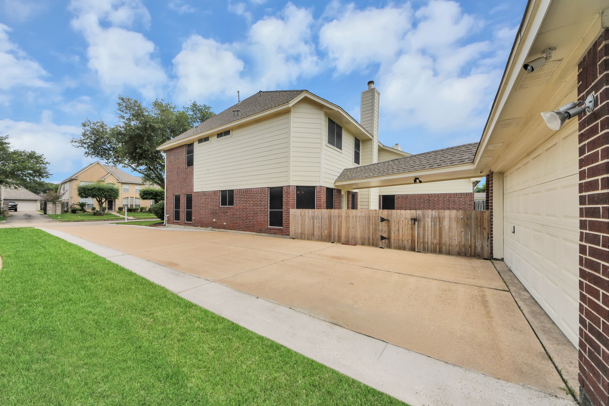 4423 Tree Line Drive Pasadena, TX 77505 - Photo 6 of 50