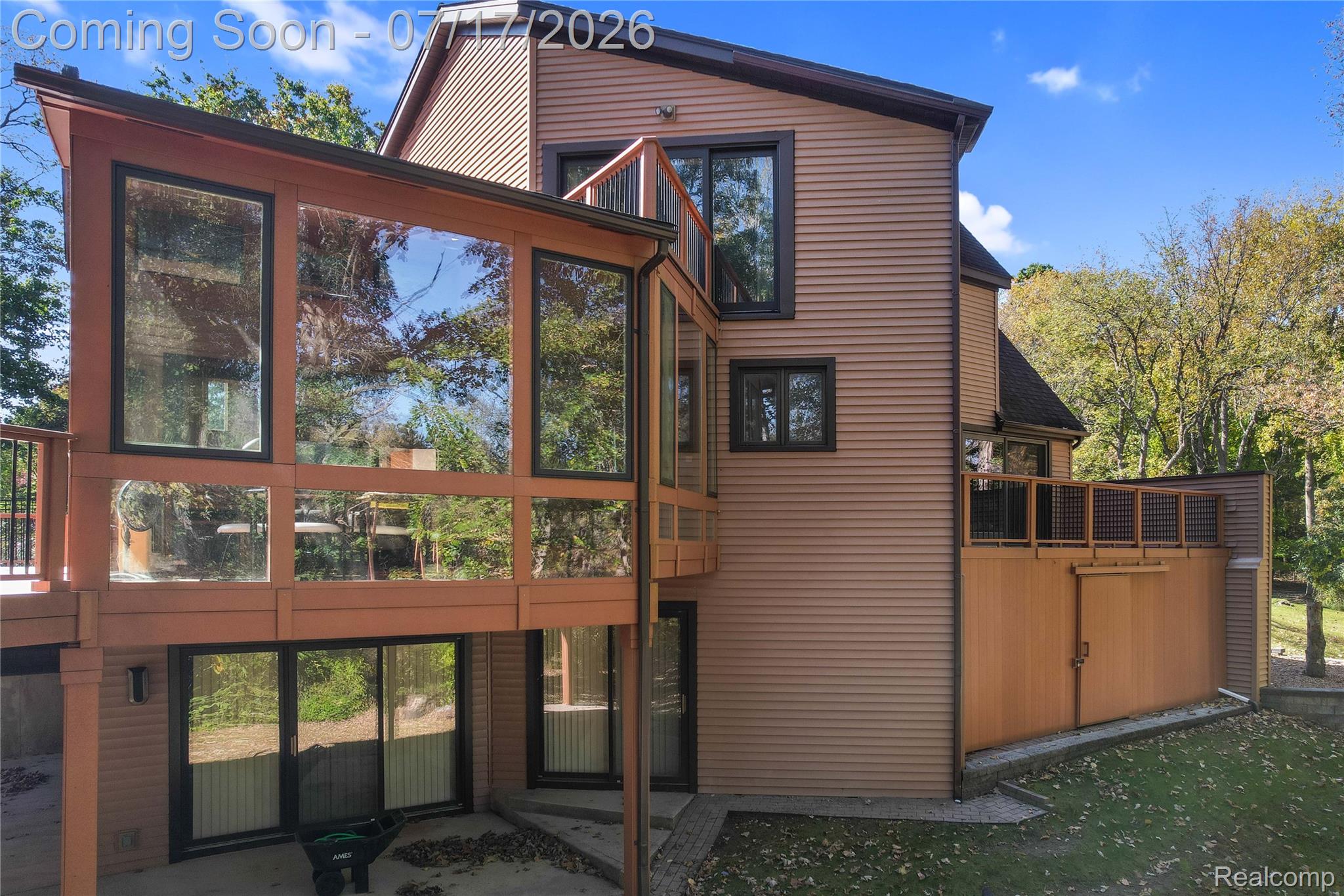 5685 Paint Valley Drive Rochester, MI 48306 - Photo 35 of 66 DJI_0050.JPG