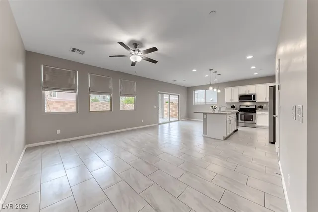 $2,700 | 1009 Cetona Court, Henderson, NV 89011