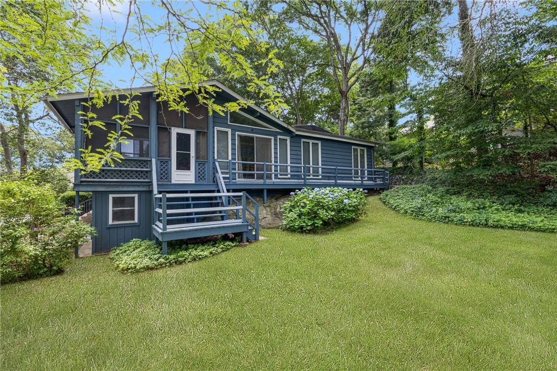 58 Rip Van Winkle Circle Warwick, RI 02886 - Photo 7 of 39