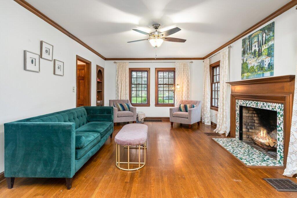 2701 Minerva Lake Road Columbus, OH 43231 - Photo 8 of 36 2701 Minerva Lake Road-8.jpg-SMALL