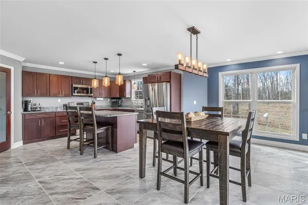 $724,900 | 4095 Saddle Wood Road, De Soto, MO 63020