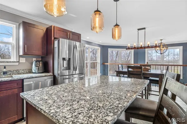 $724,900 | 4095 Saddle Wood Road, De Soto, MO 63020