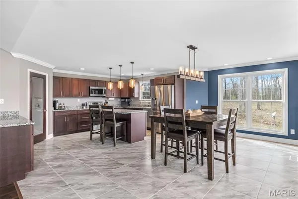 $724,900 | 4095 Saddle Wood Road, De Soto, MO 63020