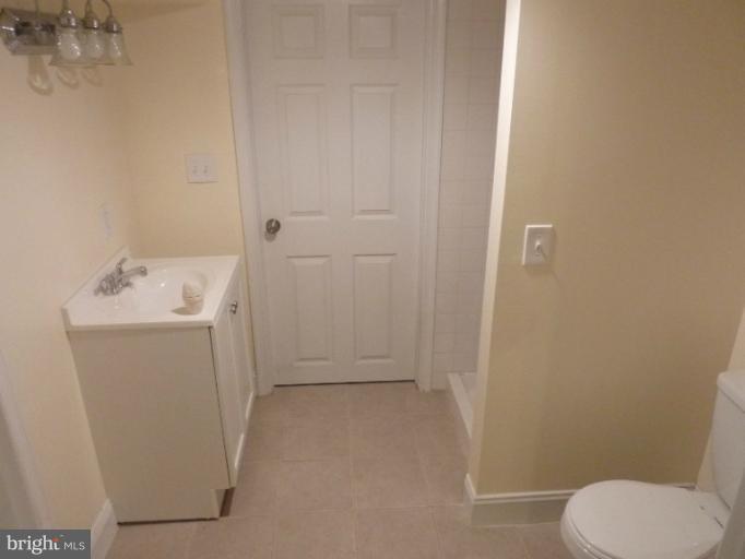 3923 Falls Road Baltimore, MD 21211 - Photo 9 of 15 Bath