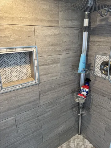 $4,695 | 21222 Limber, Mission Viejo, CA 92692