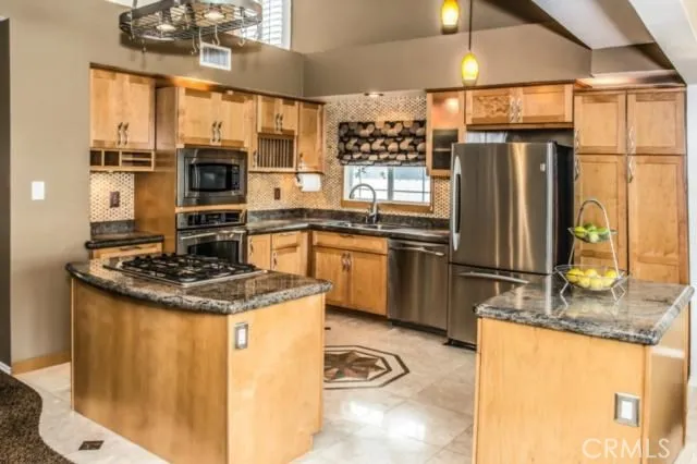 $4,695 | 21222 Limber, Mission Viejo, CA 92692