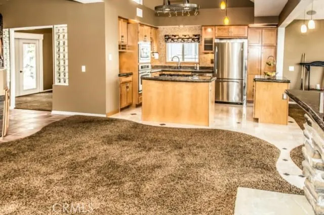 $4,695 | 21222 Limber, Mission Viejo, CA 92692