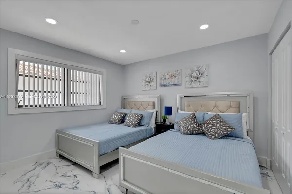 $3,650 | 895 West 39th Place, Hialeah, FL 33012