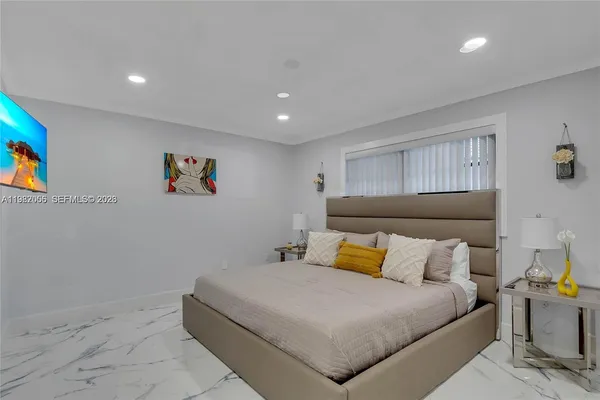 $3,650 | 895 West 39th Place, Hialeah, FL 33012