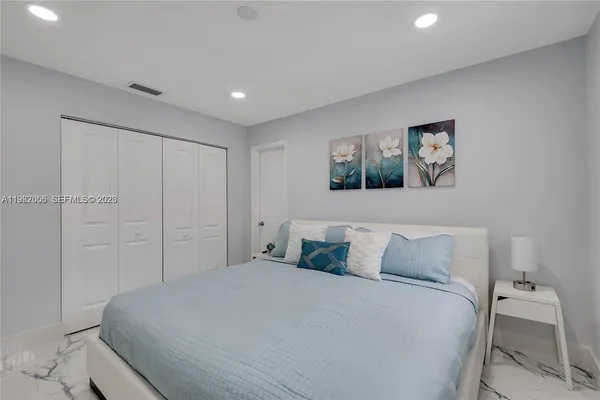 $3,650 | 895 West 39th Place, Hialeah, FL 33012