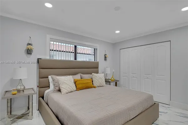 $3,650 | 895 West 39th Place, Hialeah, FL 33012