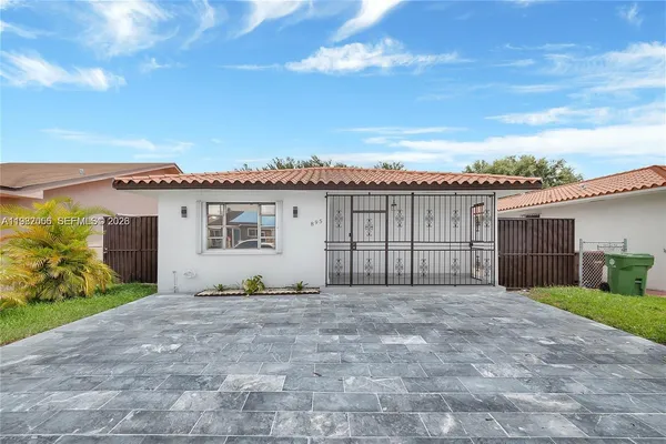 $3,650 | 895 West 39th Place, Hialeah, FL 33012